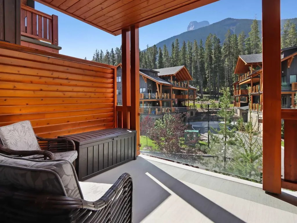3000C Stewart Creek Drive Canmore AB T1W 0G5