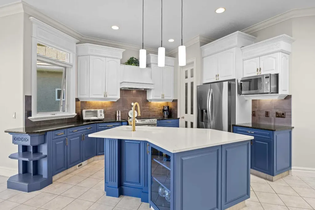 4580 Hamptons Way NW Calgary AB T3A 6B6