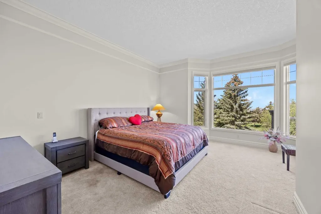 4580 Hamptons Way NW Calgary AB T3A 6B6