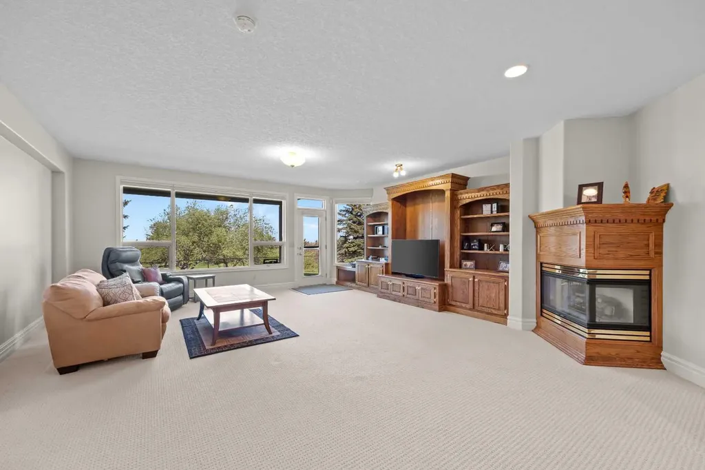 4580 Hamptons Way NW Calgary AB T3A 6B6