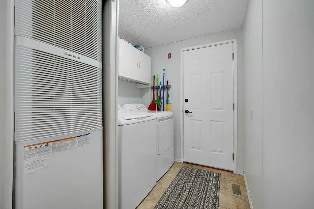 301 Stanley Avenue Okotoks AB T1S 1M5