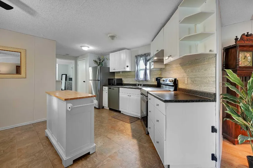 301 Stanley Avenue Okotoks AB T1S 1M5