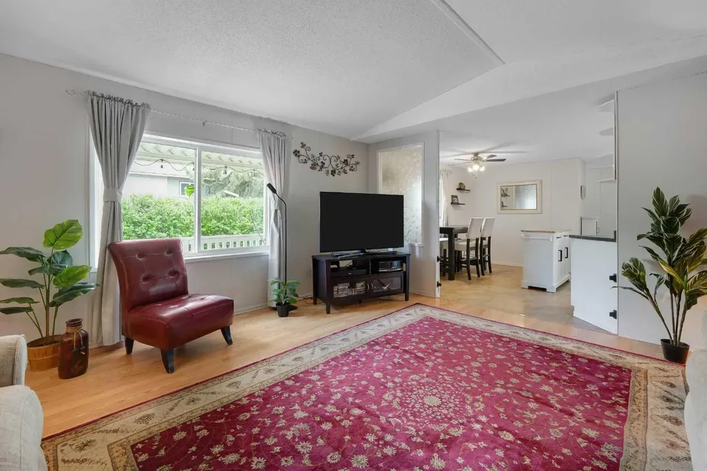 301 Stanley Avenue Okotoks AB T1S 1M5