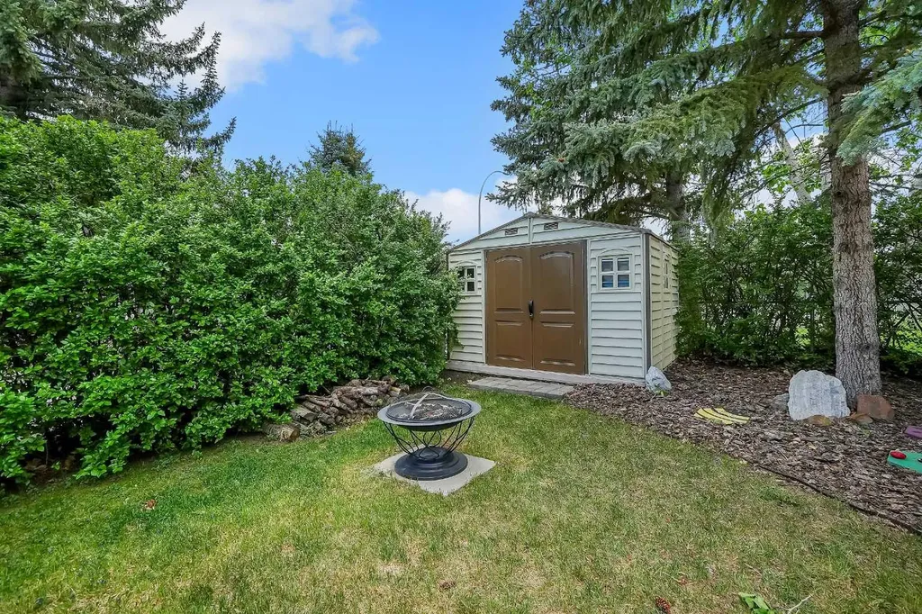 301 Stanley Avenue Okotoks AB T1S 1M5