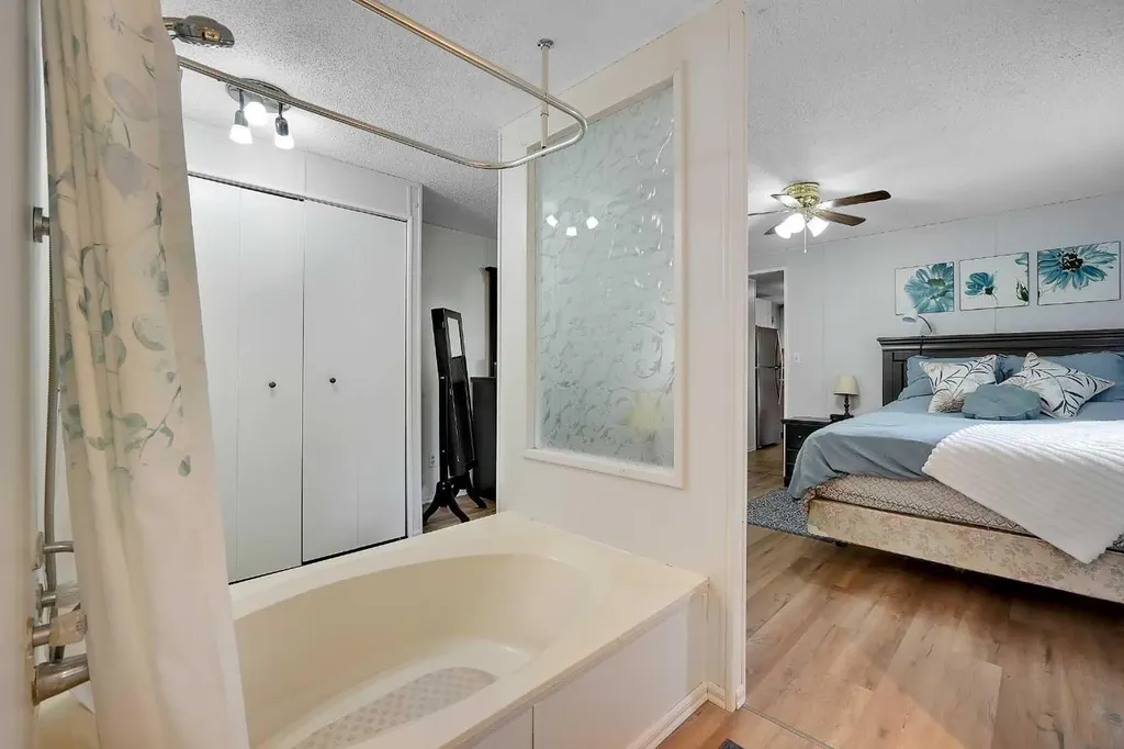 301 Stanley Avenue Okotoks AB T1S 1M5
