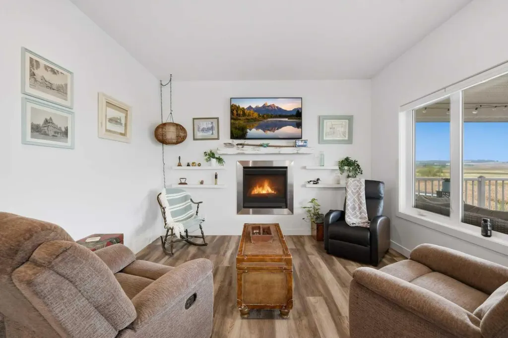 99 Vancouver Crescent Red Deer AB T4R 0P3