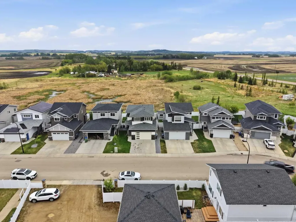99 Vancouver Crescent Red Deer AB T4R 0P3