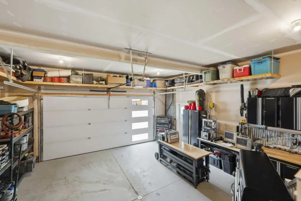99 Vancouver Crescent Red Deer AB T4R 0P3
