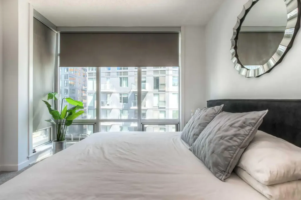 530 12 Avenue SW Calgary AB T2R 0B1