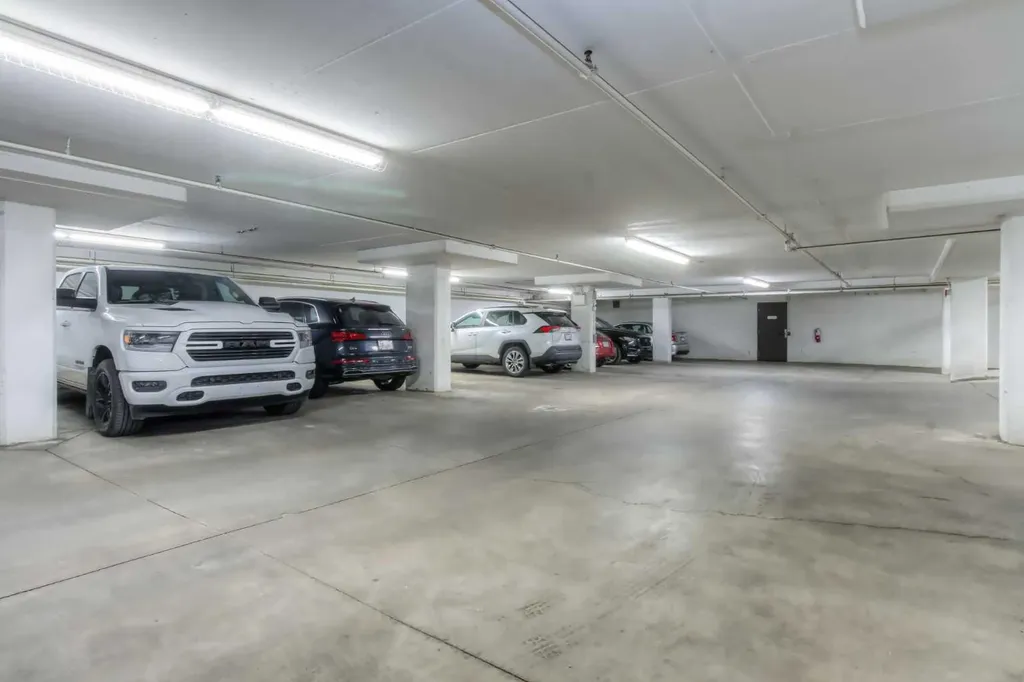530 12 Avenue SW Calgary AB T2R 0B1