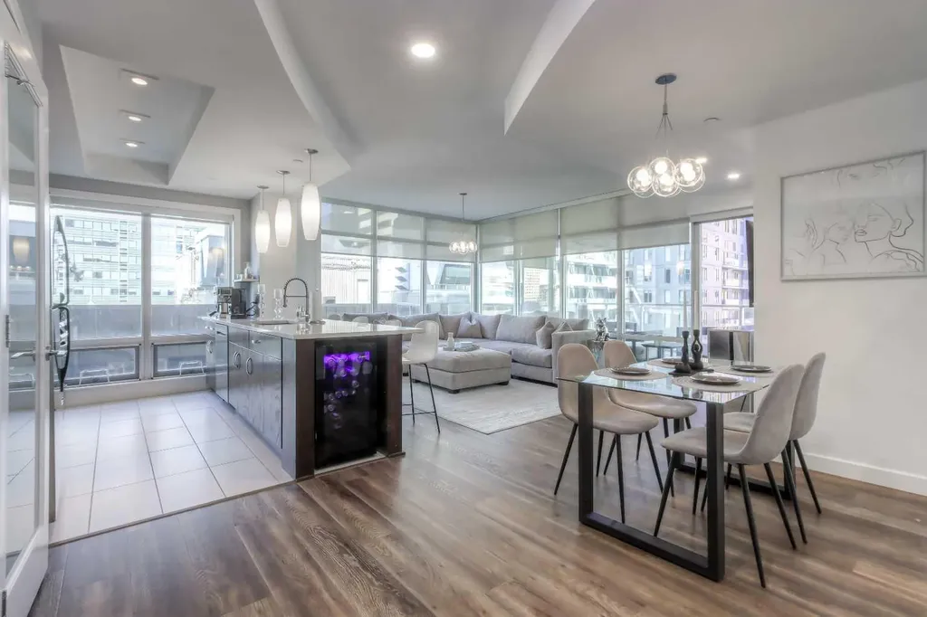 530 12 Avenue SW Calgary AB T2R 0B1