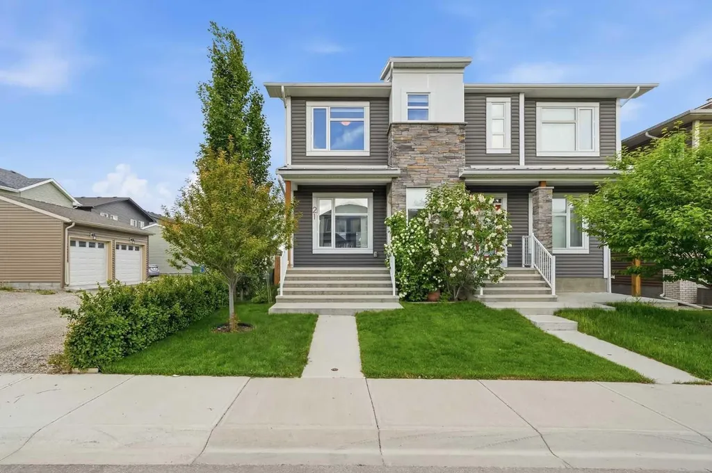 21 Howse Street NE Calgary AB T3P 0V8