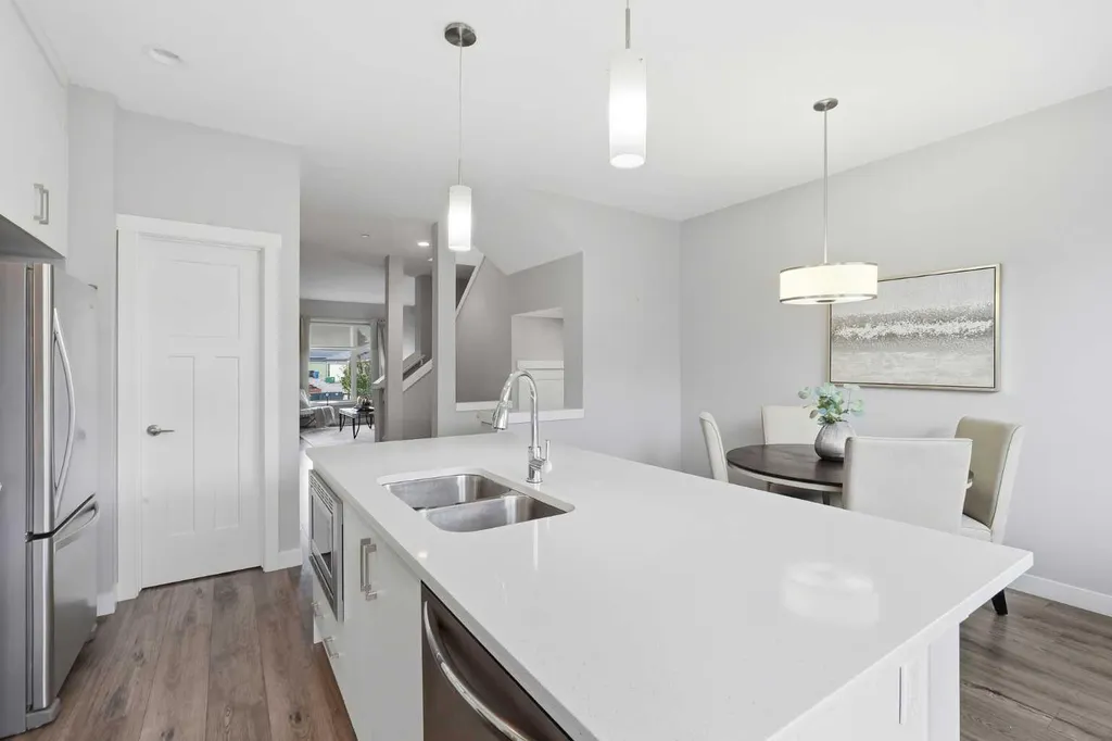 21 Howse Street NE Calgary AB T3P 0V8
