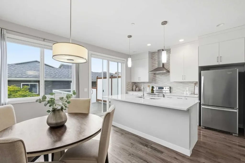 21 Howse Street NE Calgary AB T3P 0V8