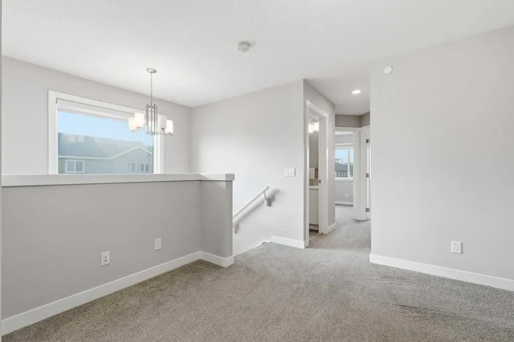 21 Howse Street NE Calgary AB T3P 0V8