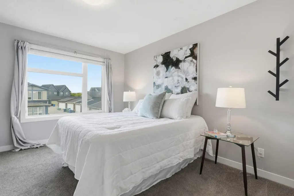 21 Howse Street NE Calgary AB T3P 0V8