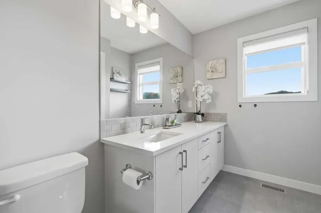 21 Howse Street NE Calgary AB T3P 0V8