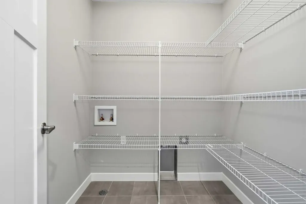21 Howse Street NE Calgary AB T3P 0V8