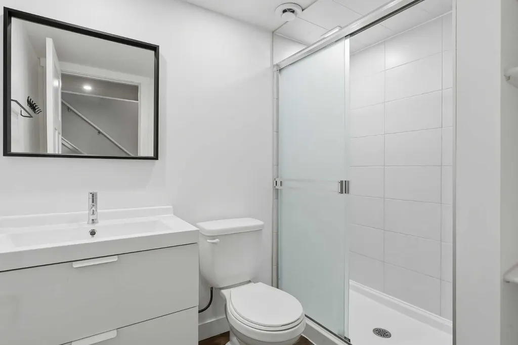21 Howse Street NE Calgary AB T3P 0V8