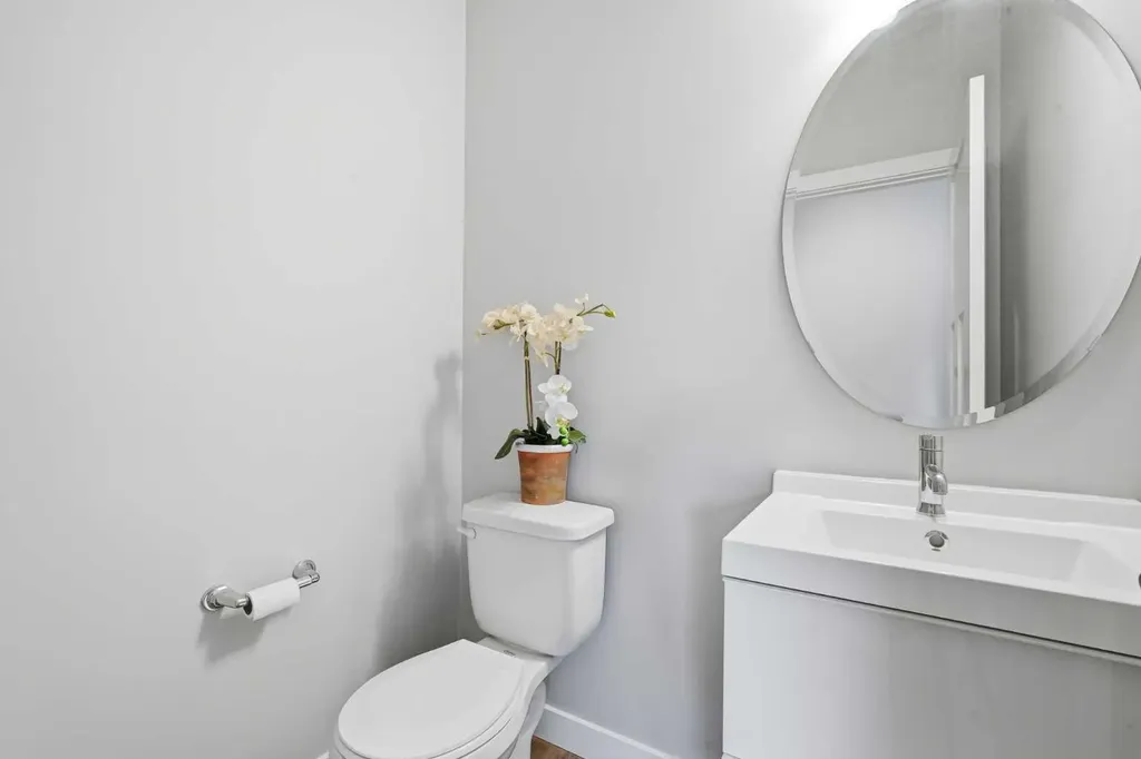 21 Howse Street NE Calgary AB T3P 0V8
