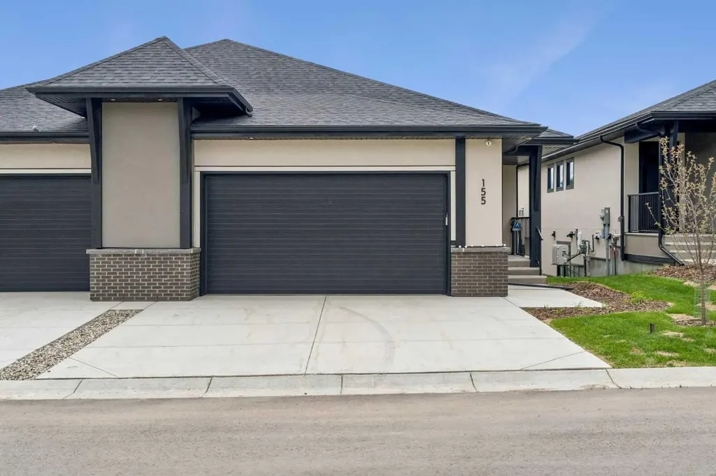 155 Sage Meadows View NW Calgary AB T3P 2C4