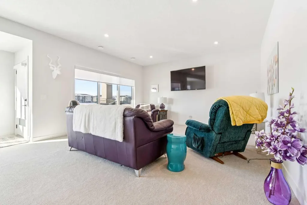 155 Sage Meadows View NW Calgary AB T3P 2C4