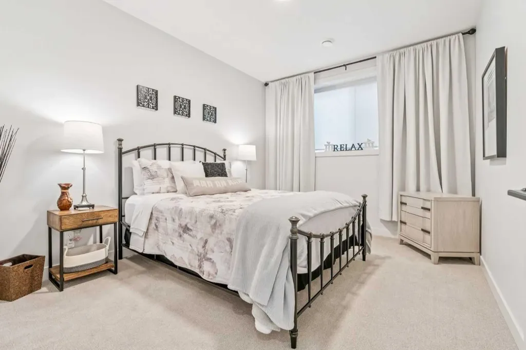 155 Sage Meadows View NW Calgary AB T3P 2C4