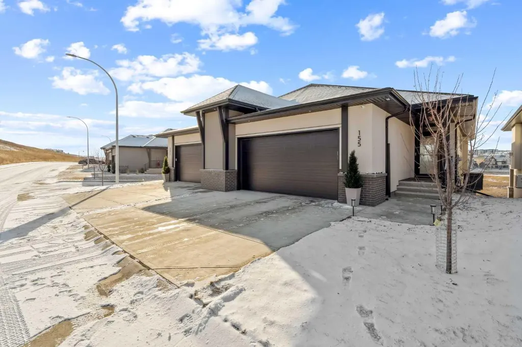 155 Sage Meadows View NW Calgary AB T3P 2C4