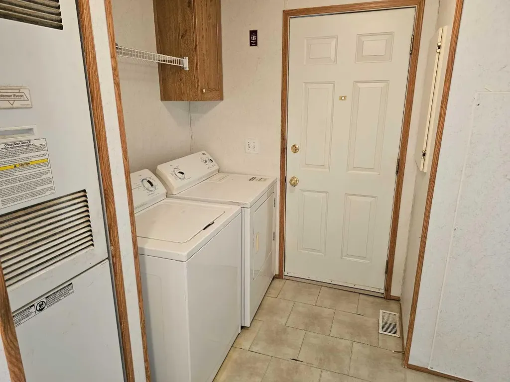 64 Westover Avenue Claresholm AB T0L 0T0