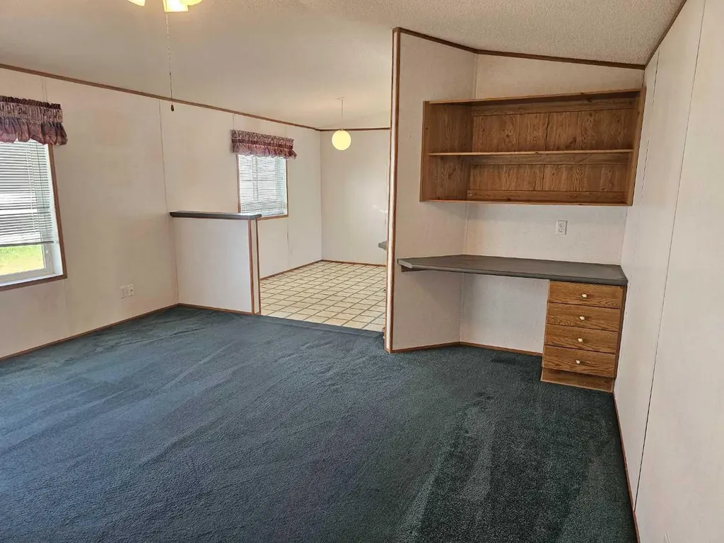 64 Westover Avenue Claresholm AB T0L 0T0