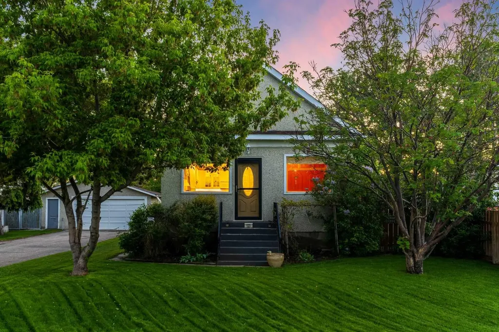 123 Mccann Street SE Langdon AB T0J 1X1