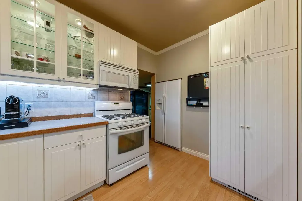 123 Mccann Street SE Langdon AB T0J 1X1
