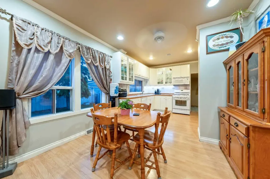 123 Mccann Street SE Langdon AB T0J 1X1