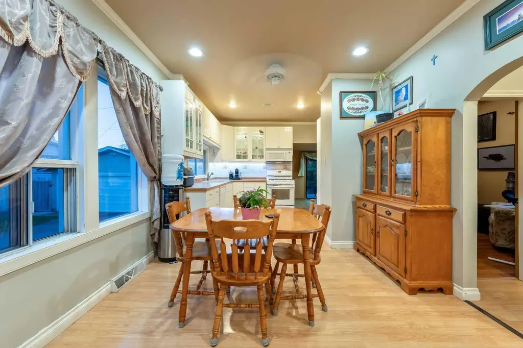123 Mccann Street SE Langdon AB T0J 1X1