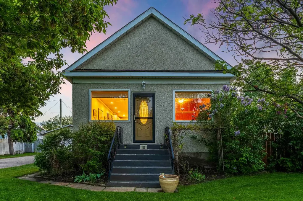 123 Mccann Street SE Langdon AB T0J 1X1