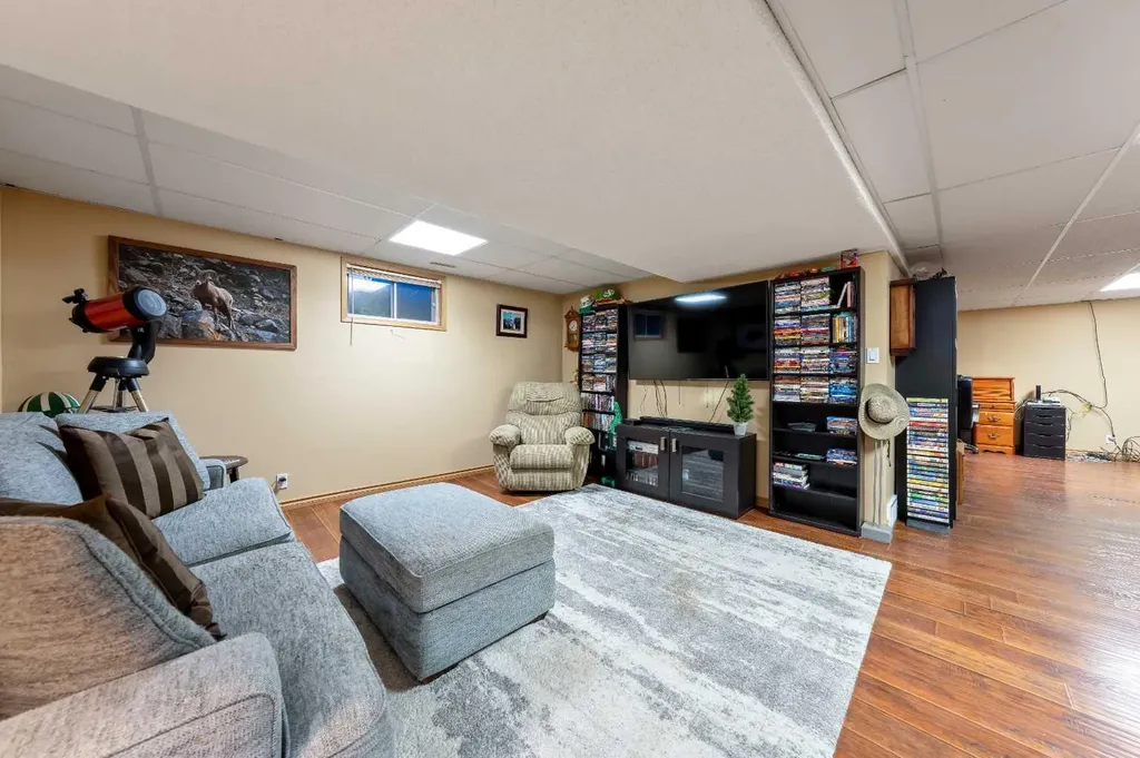 123 Mccann Street SE Langdon AB T0J 1X1