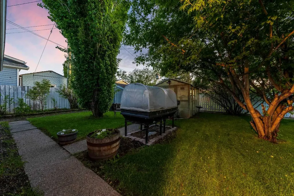 123 Mccann Street SE Langdon AB T0J 1X1