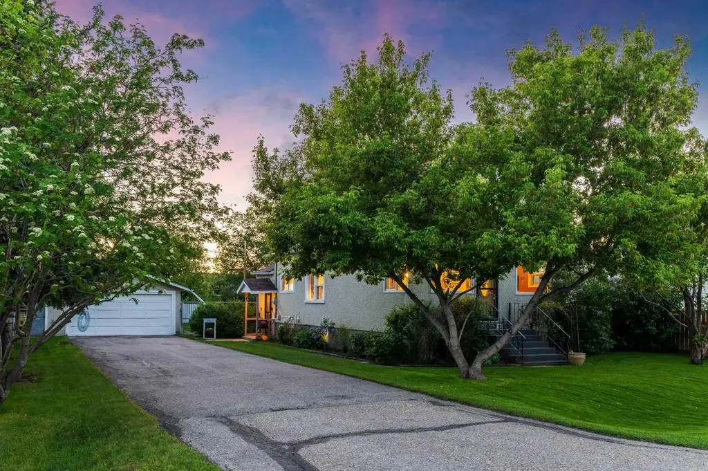 123 Mccann Street SE Langdon AB T0J 1X1
