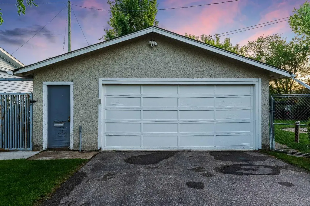 123 Mccann Street SE Langdon AB T0J 1X1