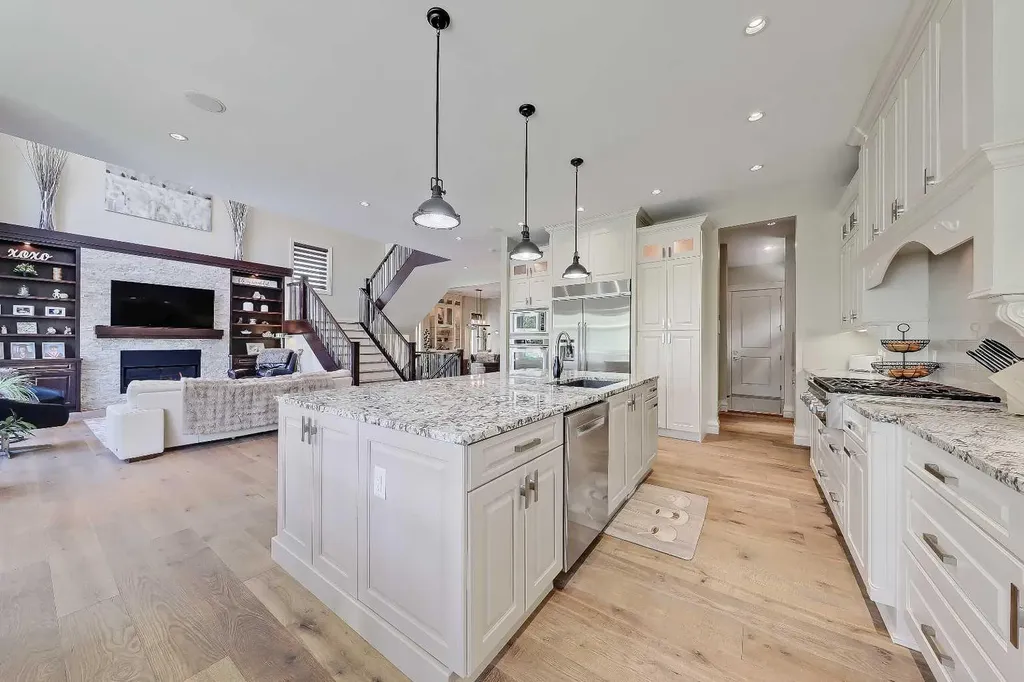 1029 Coopers Drive SW Airdrie AB T4B 3L7