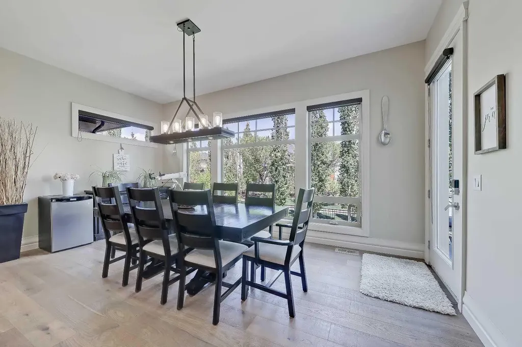 1029 Coopers Drive SW Airdrie AB T4B 3L7