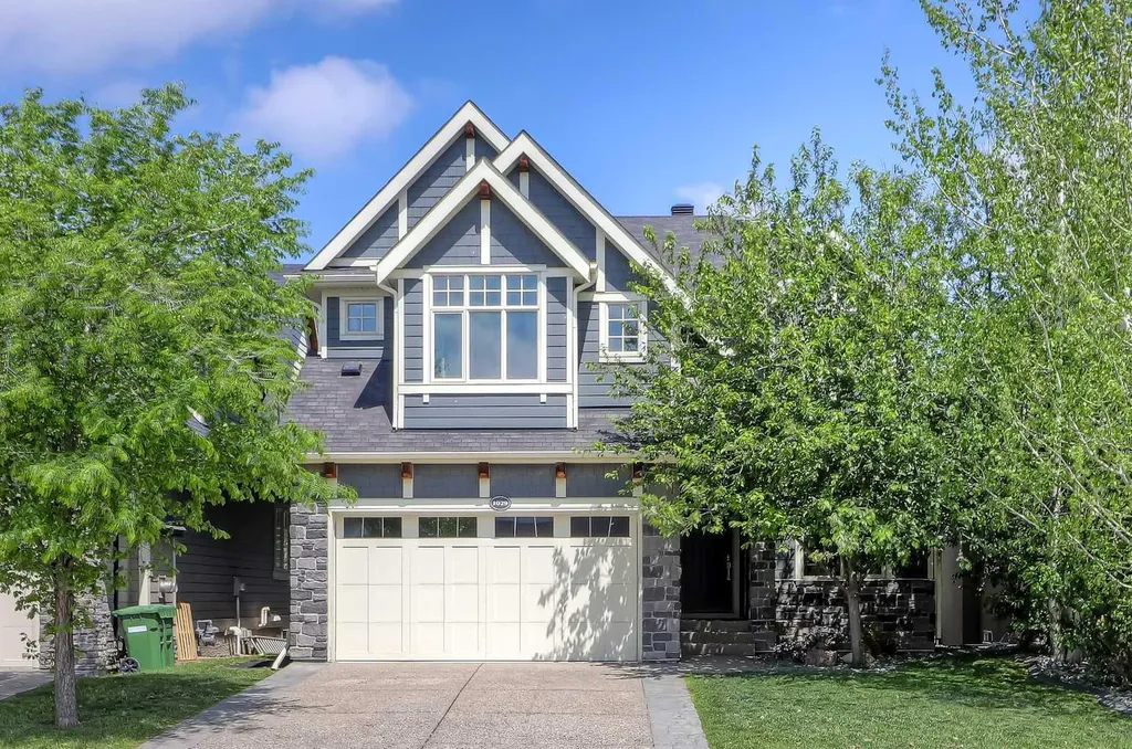 1029 Coopers Drive SW Airdrie AB T4B 3L7