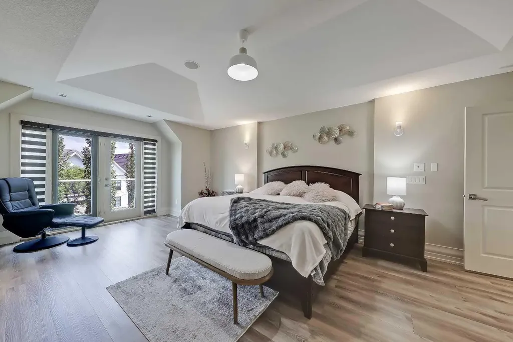 1029 Coopers Drive SW Airdrie AB T4B 3L7