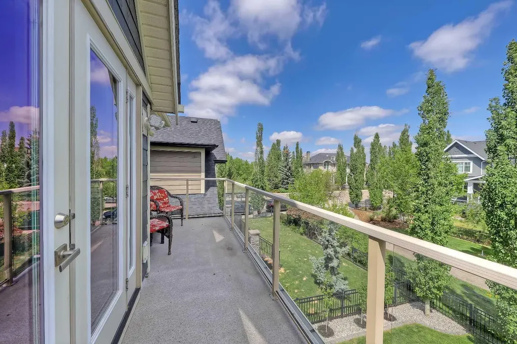 1029 Coopers Drive SW Airdrie AB T4B 3L7