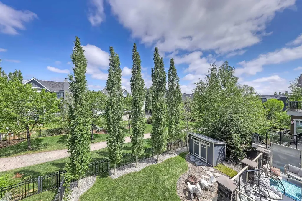 1029 Coopers Drive SW Airdrie AB T4B 3L7