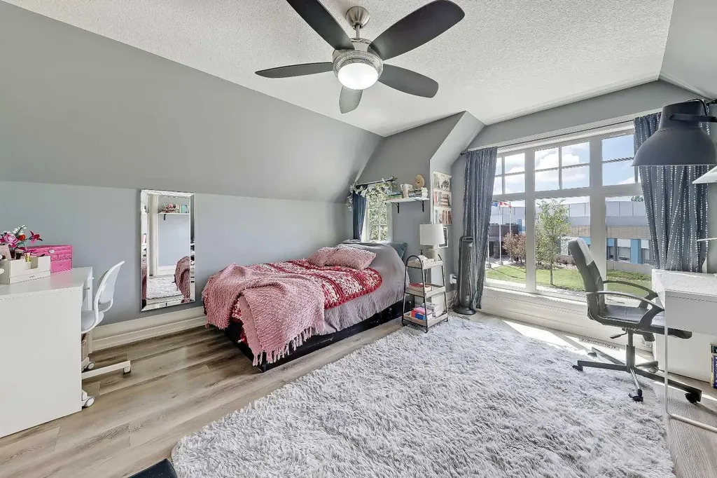1029 Coopers Drive SW Airdrie AB T4B 3L7