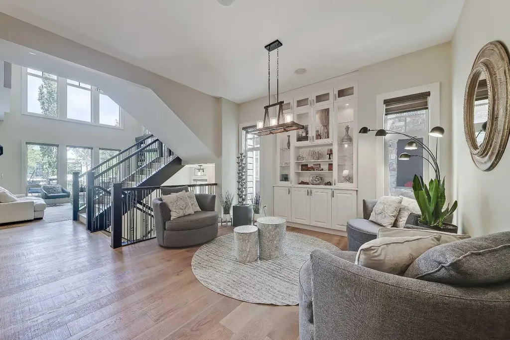 1029 Coopers Drive SW Airdrie AB T4B 3L7