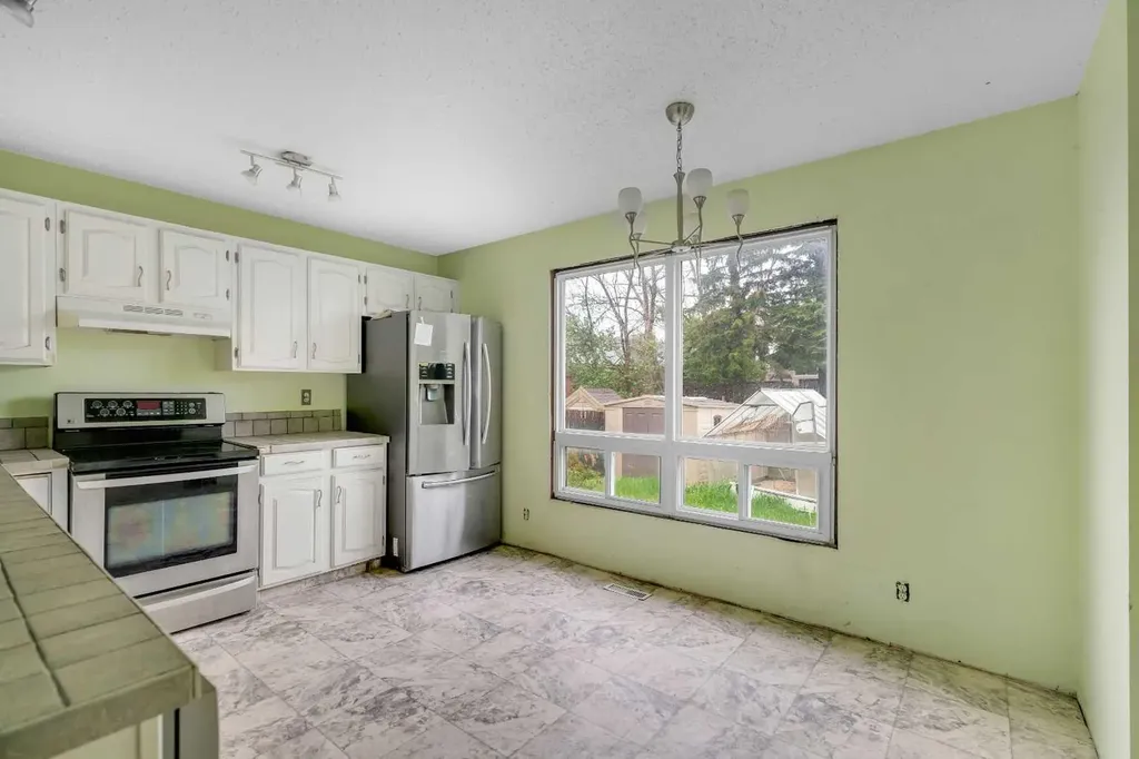 37 Templeby Way NE Calgary AB T1Y 5N7