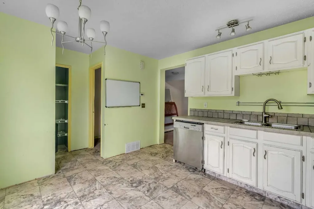 37 Templeby Way NE Calgary AB T1Y 5N7