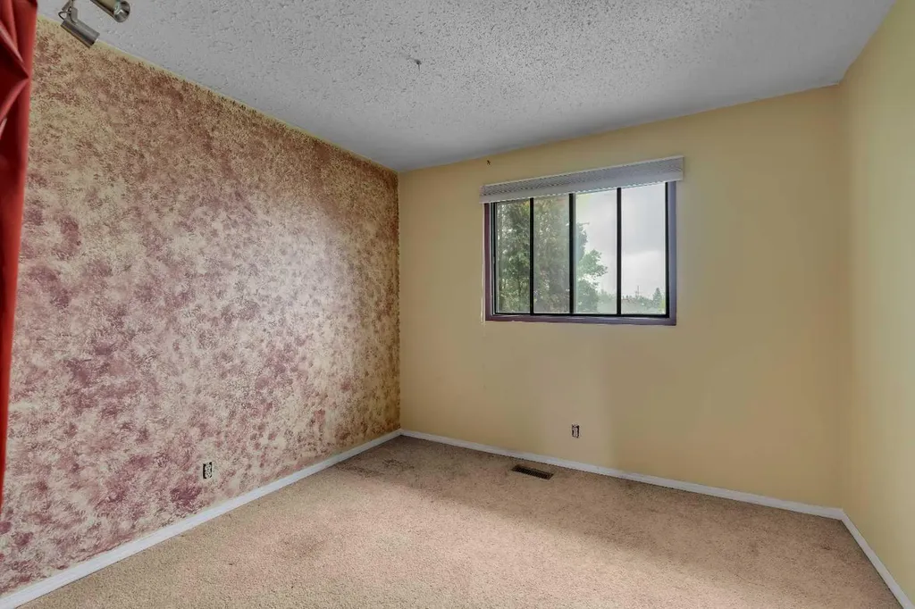 37 Templeby Way NE Calgary AB T1Y 5N7